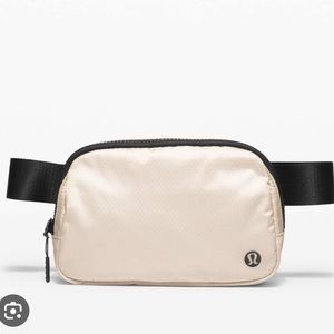 OG Lululemon belt bag